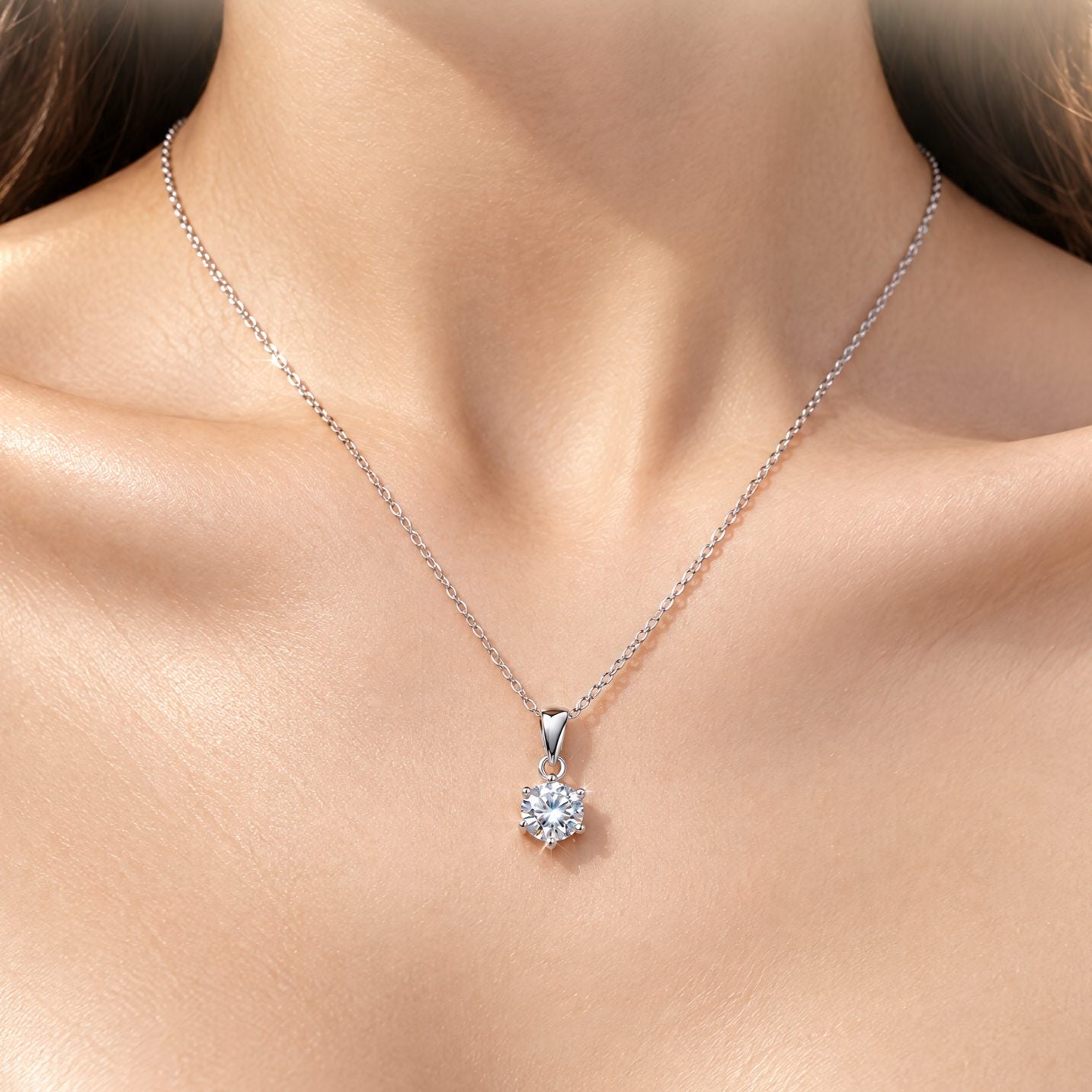 The pendant worn at the collarbone